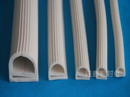 Non-toxic and environmentally friendly sealing strip